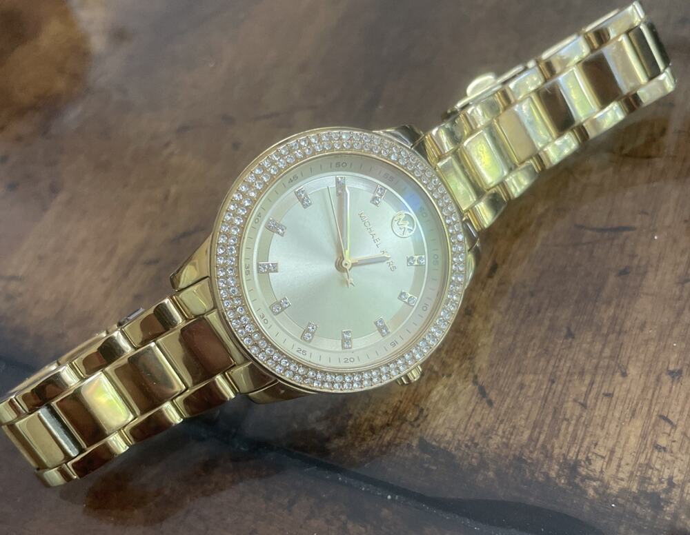 Michael Kors Watch MK-4660 Gold Color Battery Working women's diamonds